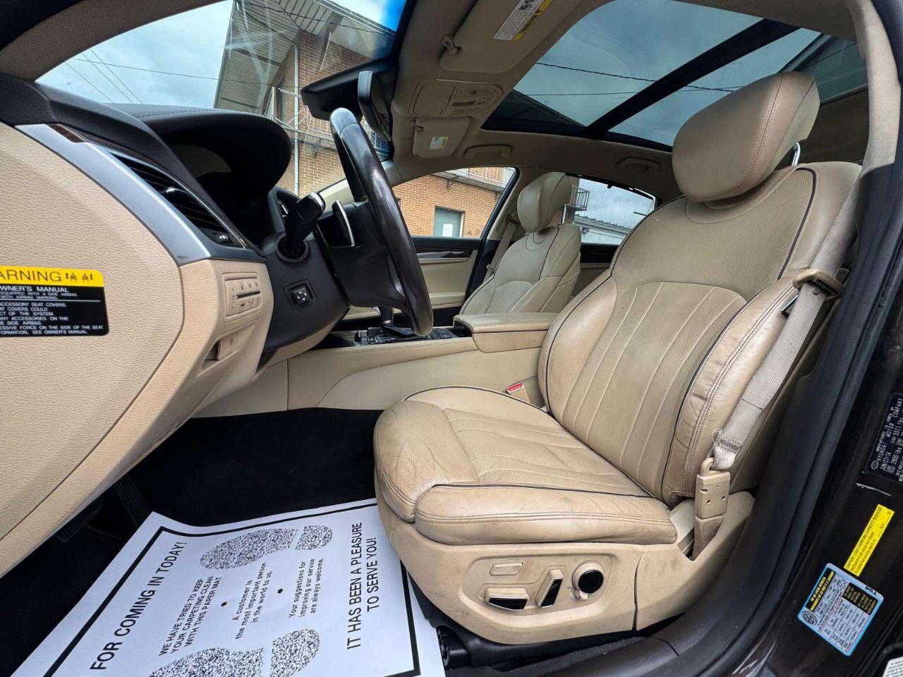 Hyundai Genesis 4dr Sdn V6 3.8L AWD 2015