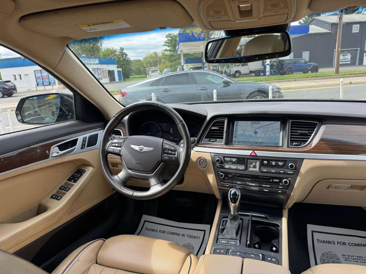 Hyundai Genesis 4dr Sdn V6 3.8L AWD 2015