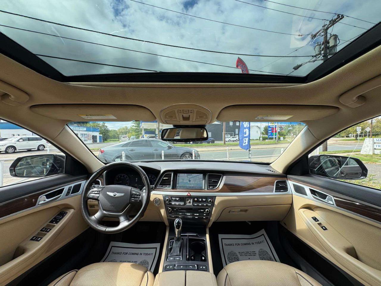 Hyundai Genesis 4dr Sdn V6 3.8L AWD 2015