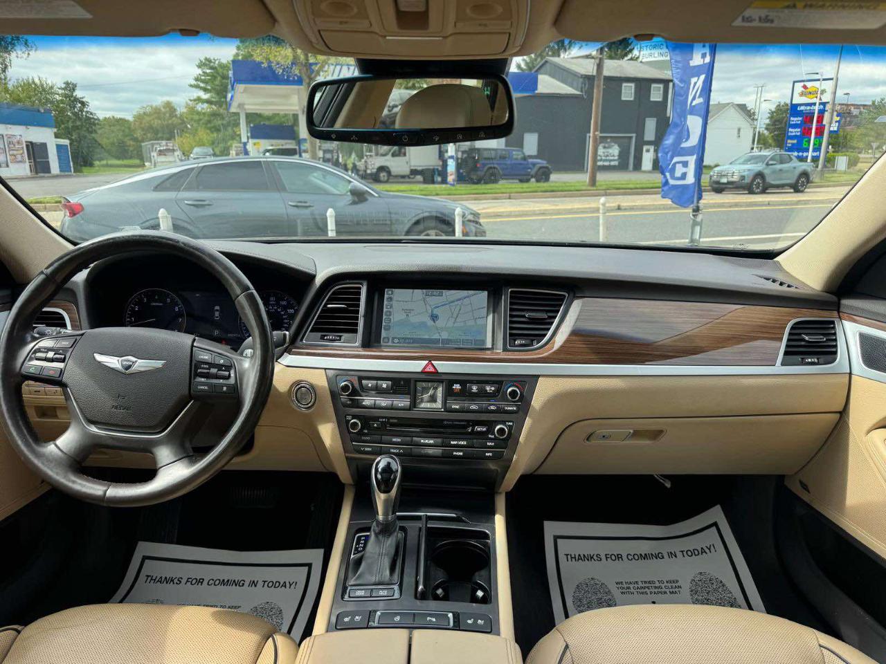Hyundai Genesis 4dr Sdn V6 3.8L AWD 2015