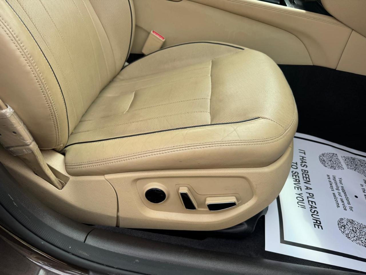 Hyundai Genesis 4dr Sdn V6 3.8L AWD 2015