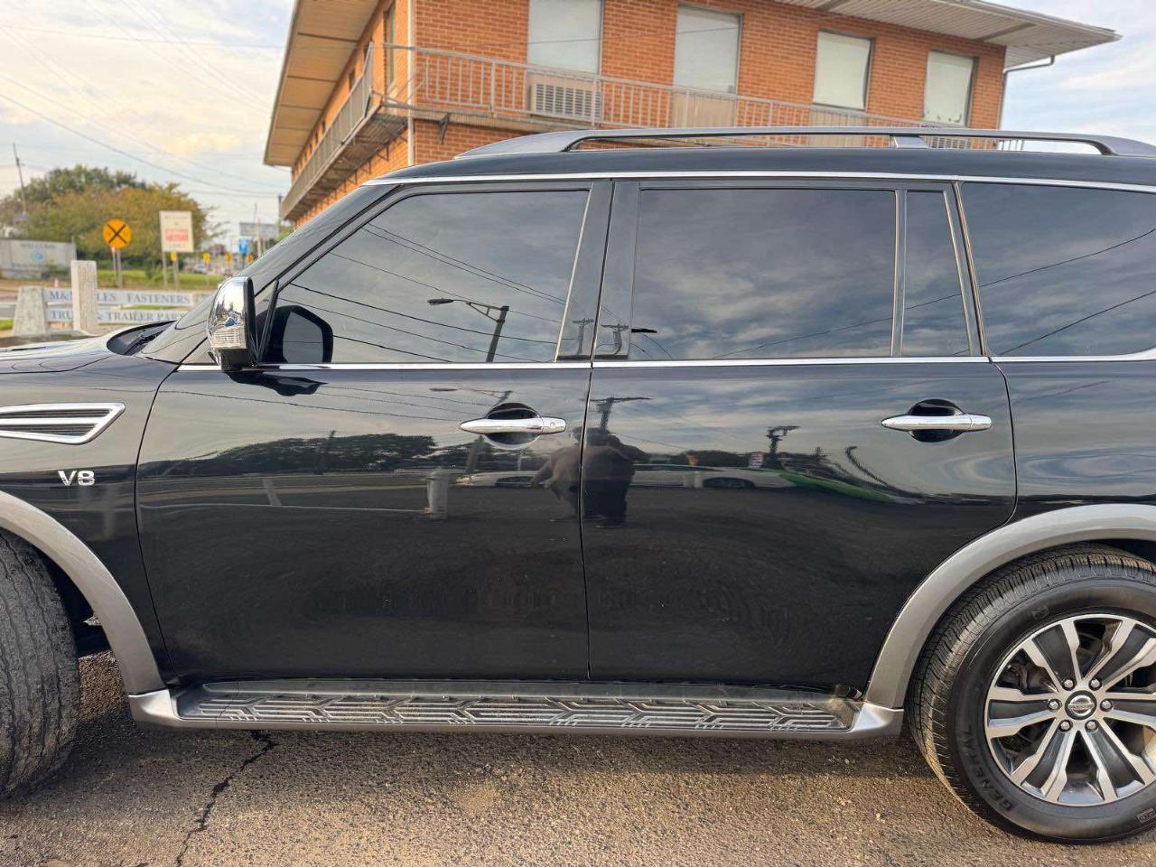 Nissan Armada 4x4 SL 2020
