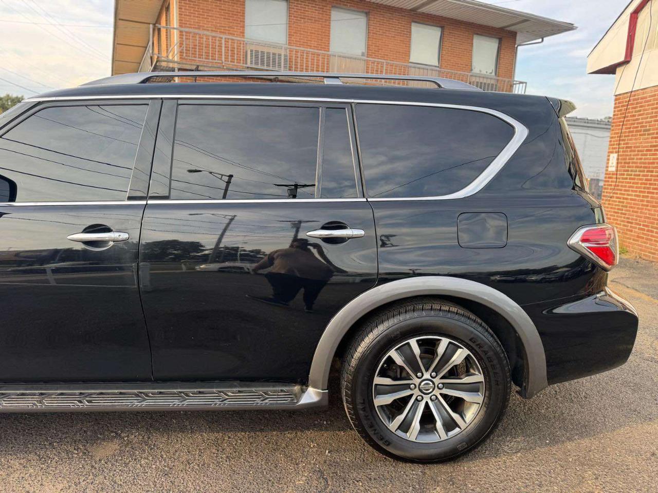 Nissan Armada 4x4 SL 2020