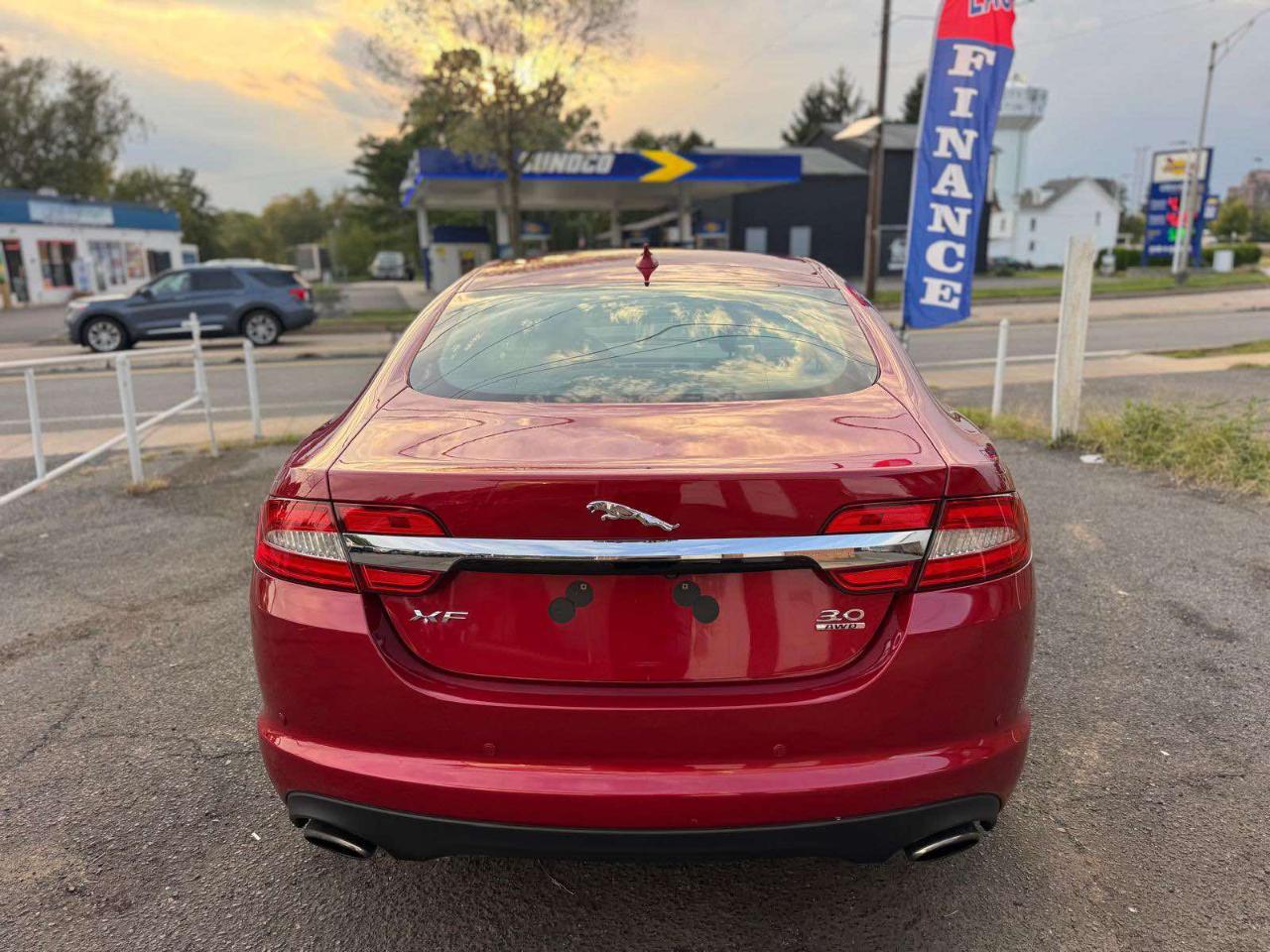 Jaguar XF 4dr Sdn V6 AWD 2013