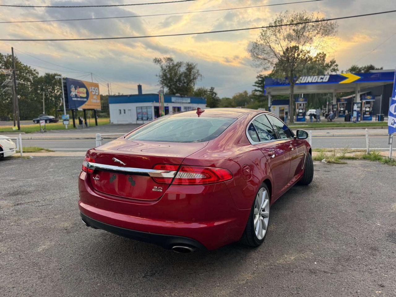 Jaguar XF 4dr Sdn V6 AWD 2013