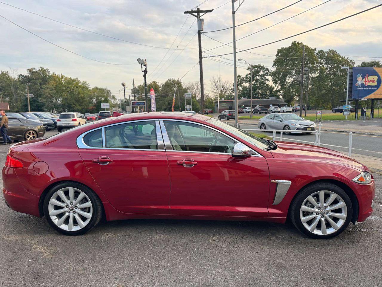 Jaguar XF 4dr Sdn V6 AWD 2013