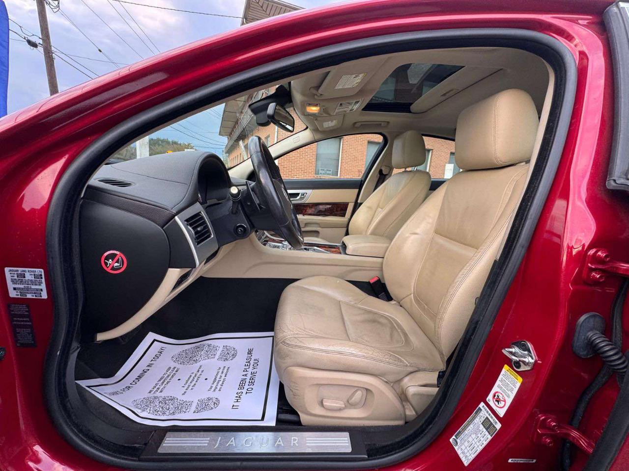 Jaguar XF 4dr Sdn V6 AWD 2013