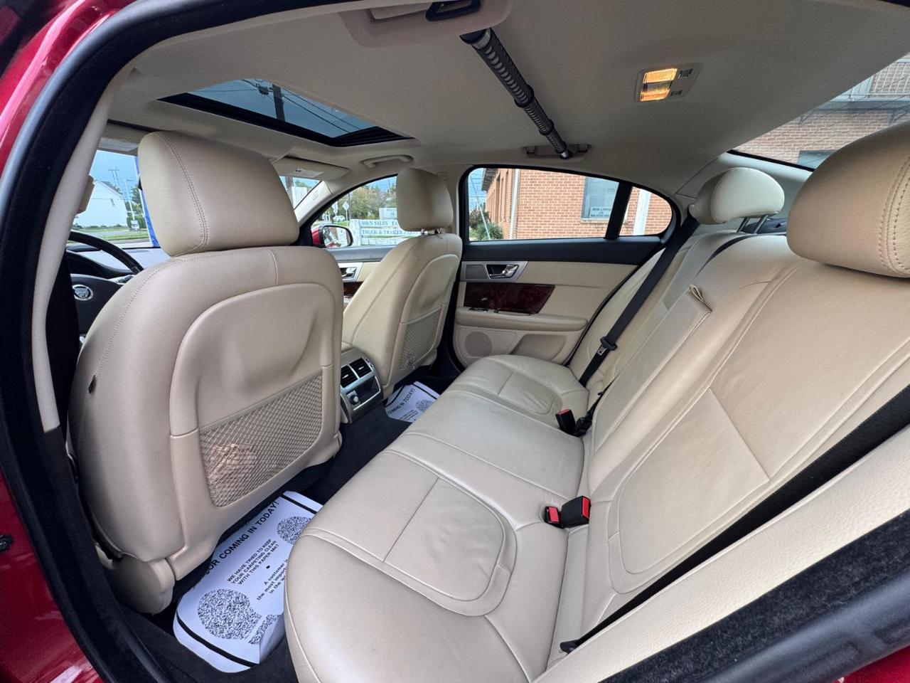 Jaguar XF 4dr Sdn V6 AWD 2013