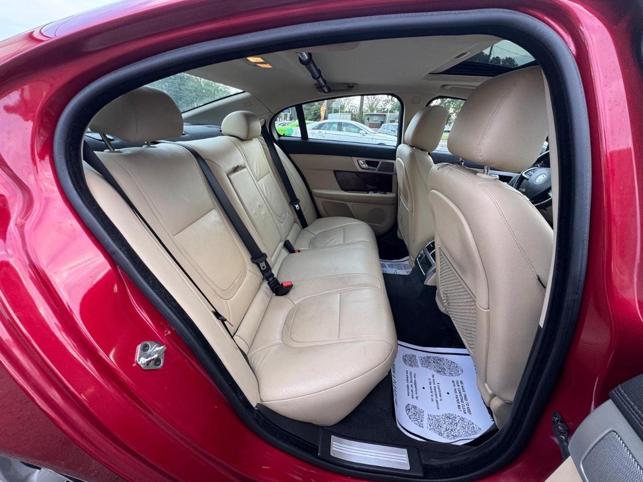 Jaguar XF 4dr Sdn V6 AWD 2013