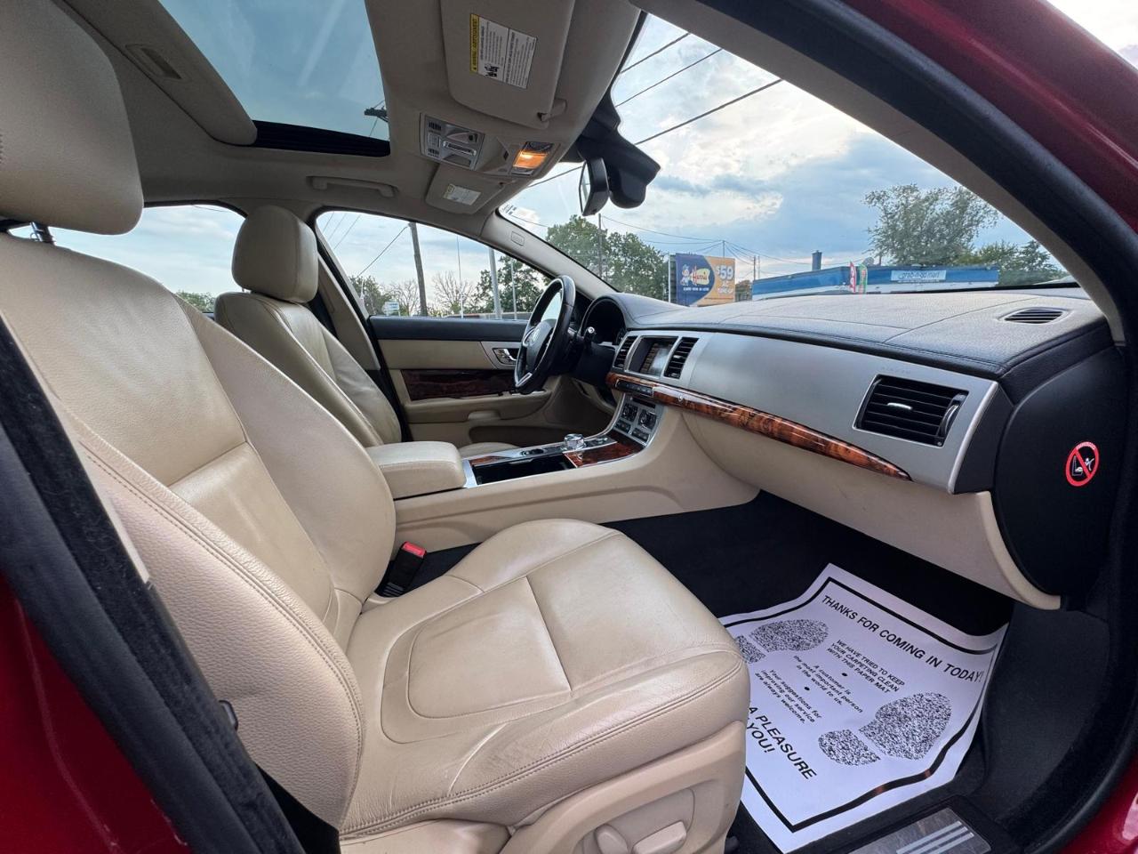 Jaguar XF 4dr Sdn V6 AWD 2013