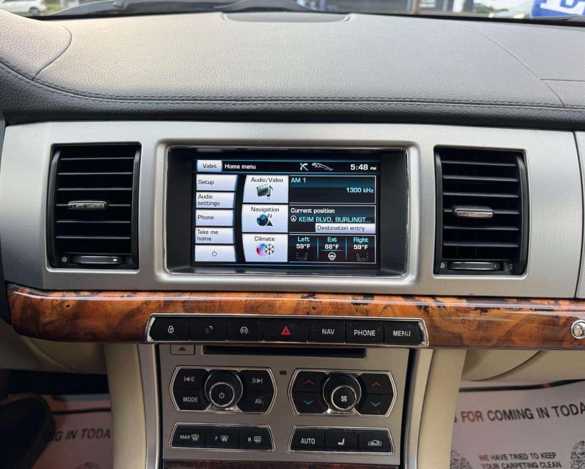 Jaguar XF 4dr Sdn V6 AWD 2013