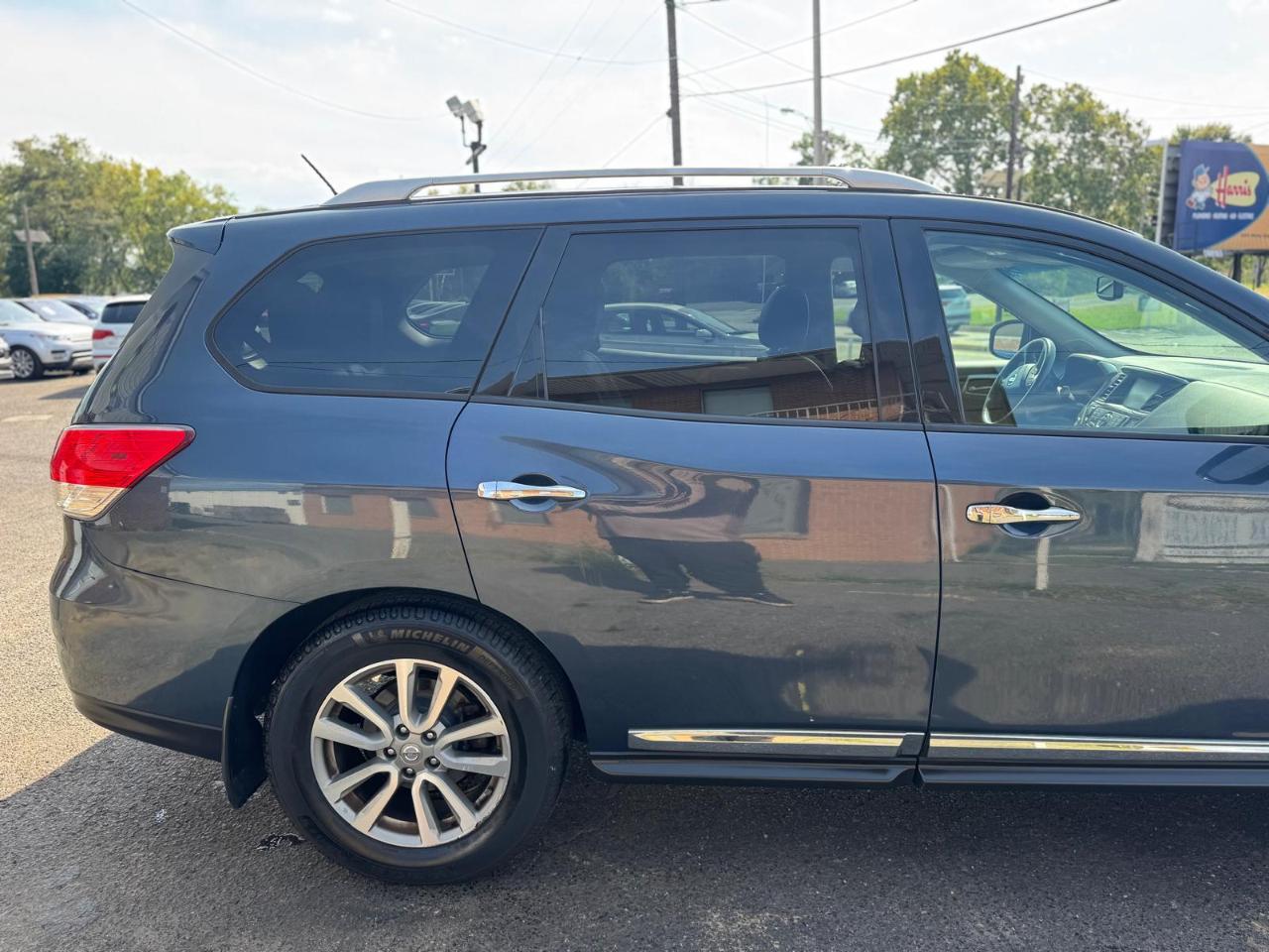 Nissan Pathfinder 4WD 4dr SL 2016