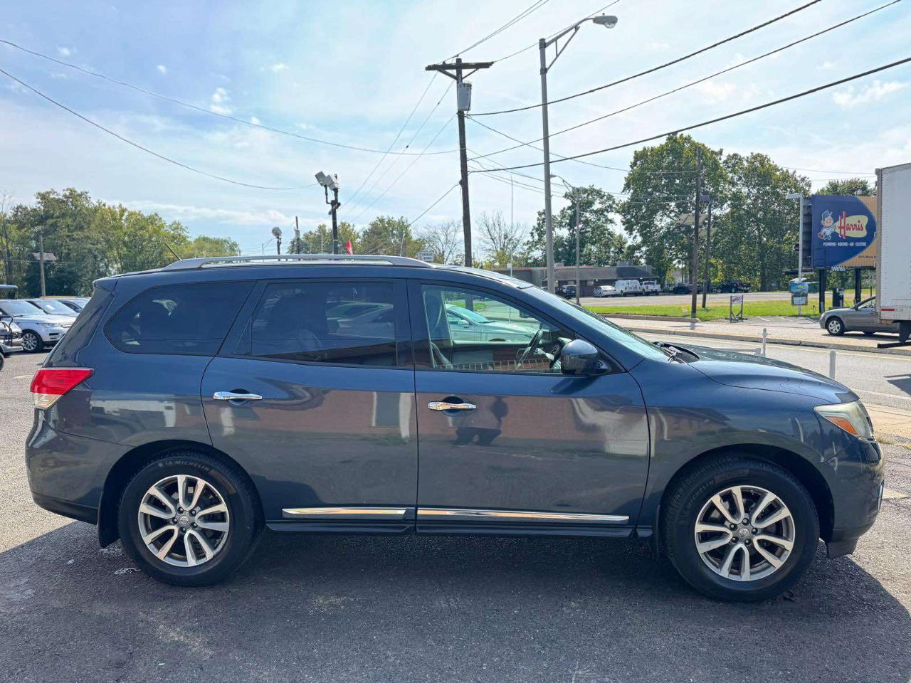 Nissan Pathfinder 4WD 4dr SL 2016