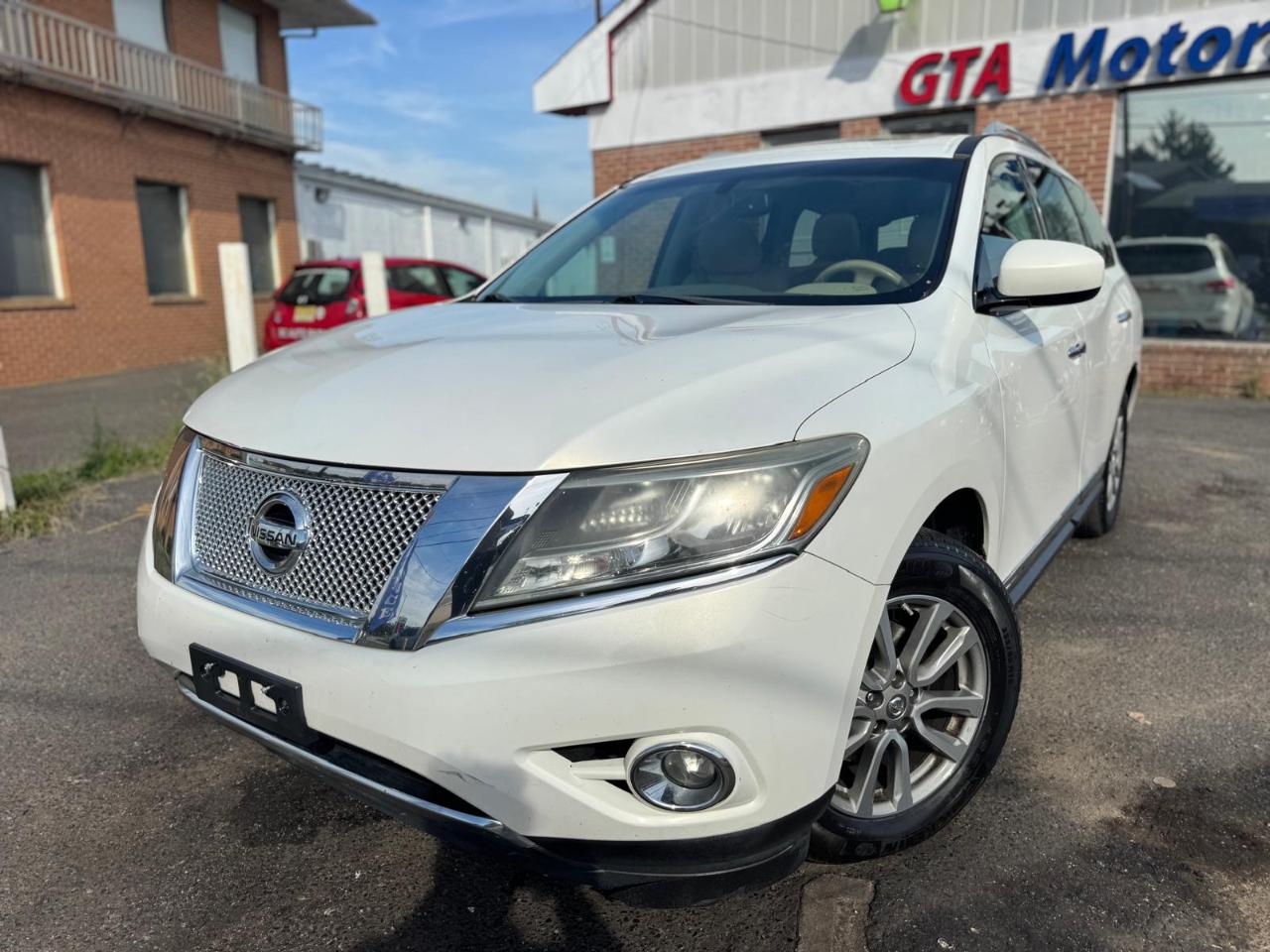 Nissan Pathfinder 4WD 4dr SL 2014