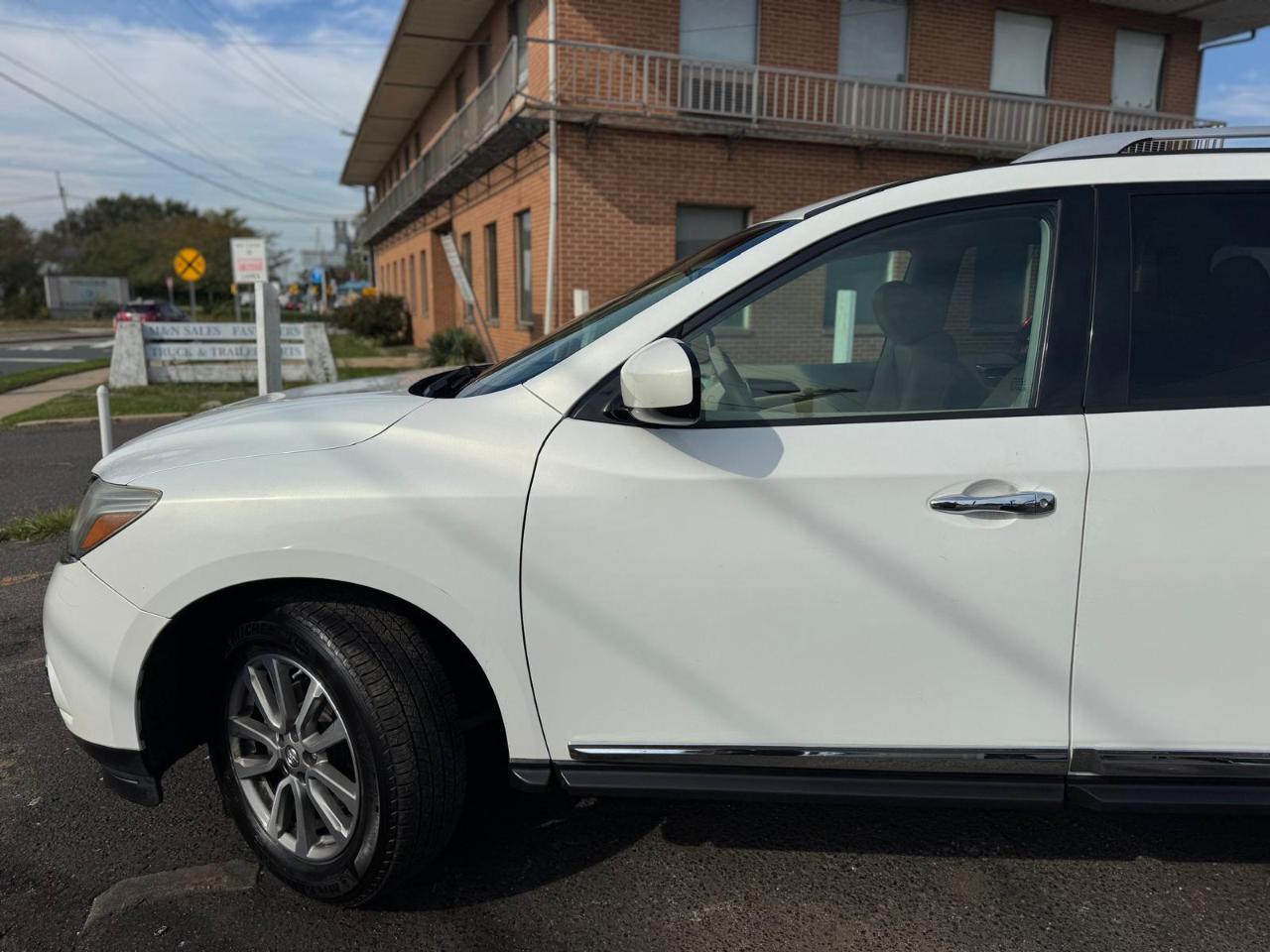 Nissan Pathfinder 4WD 4dr SL 2014