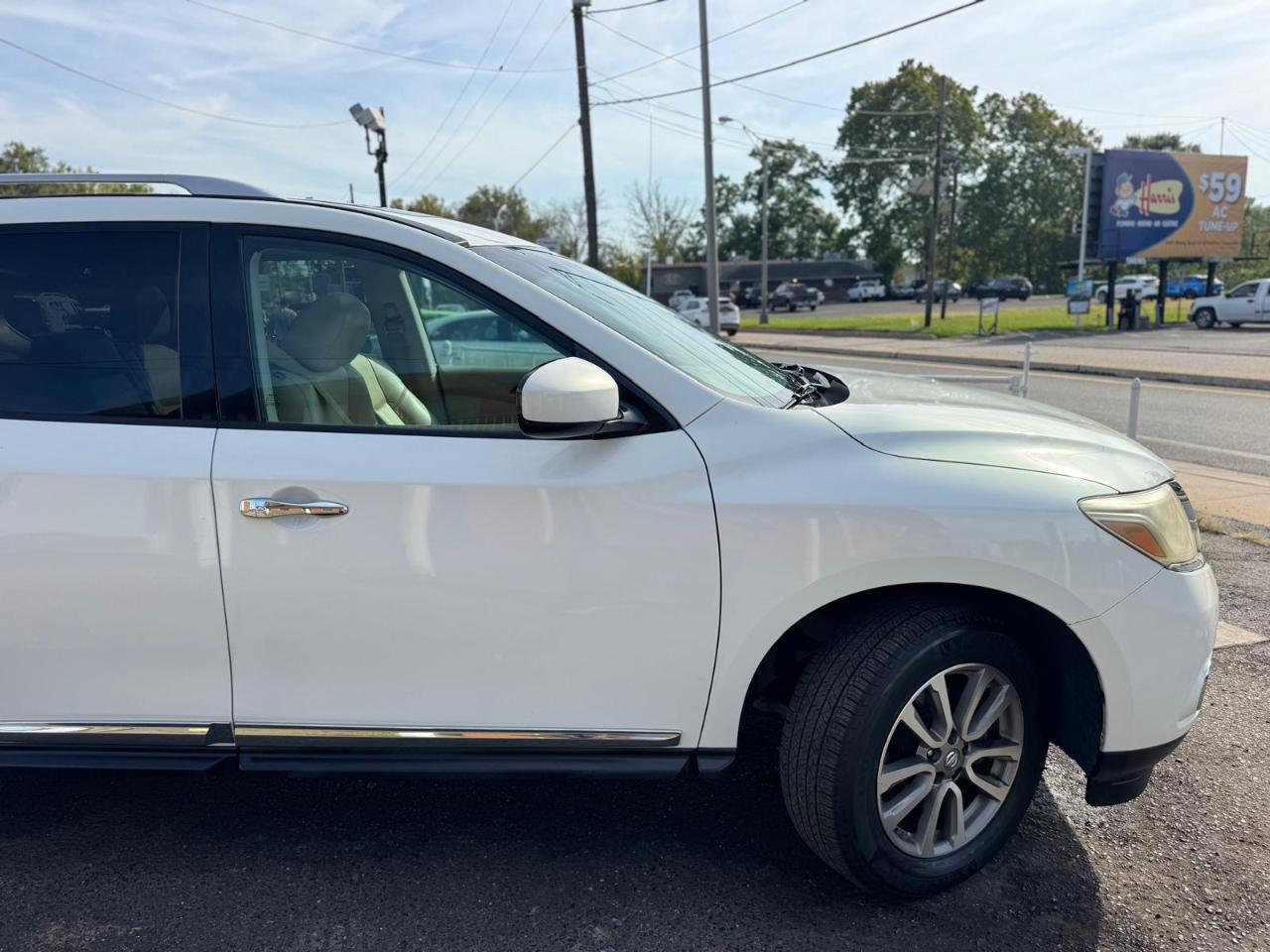 Nissan Pathfinder 4WD 4dr SL 2014