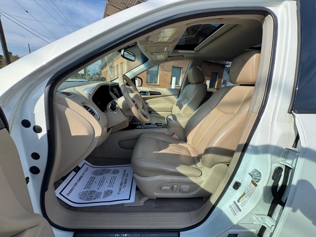 Nissan Pathfinder 4WD 4dr SL 2014