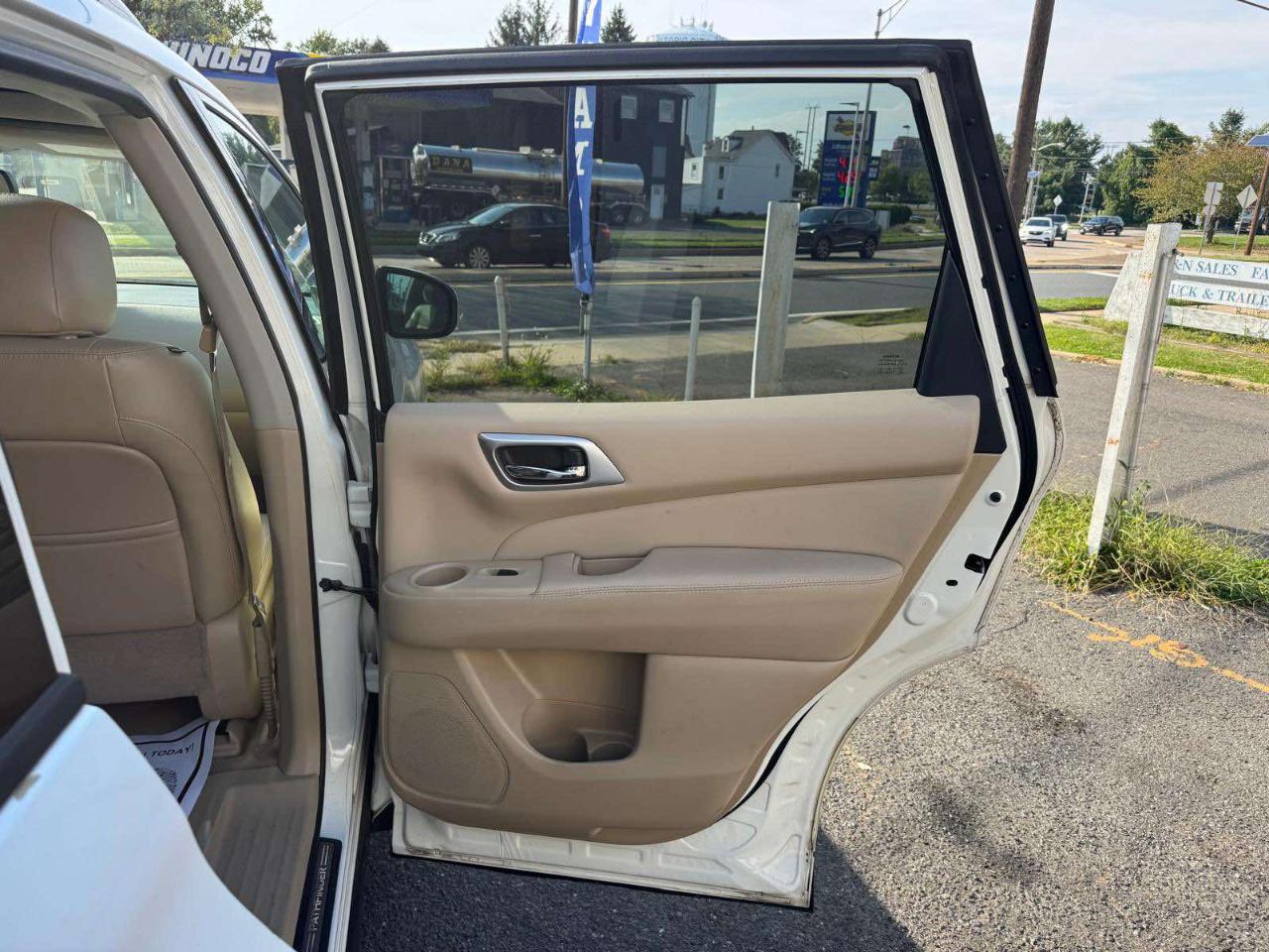 Nissan Pathfinder 4WD 4dr SL 2014