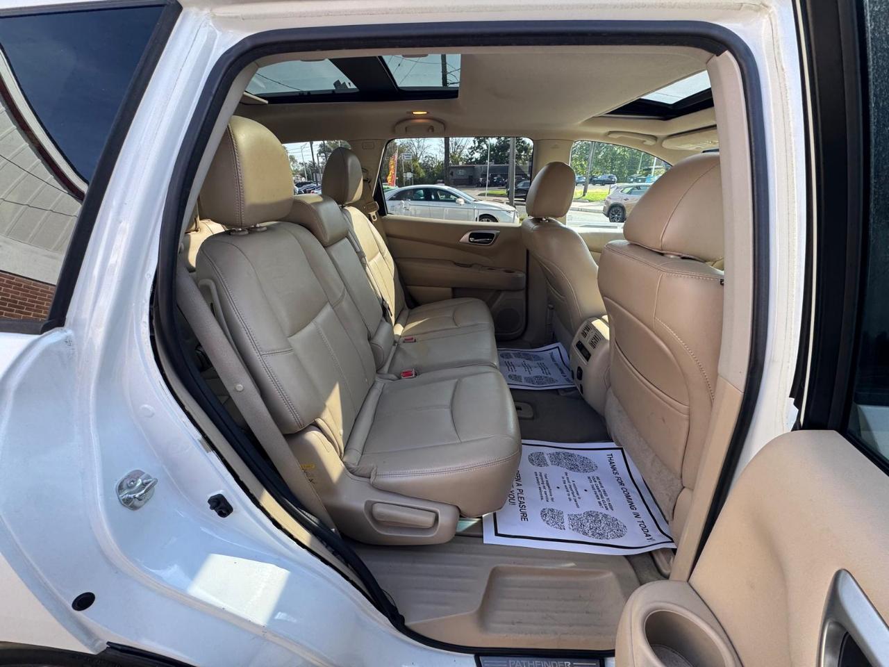 Nissan Pathfinder 4WD 4dr SL 2014
