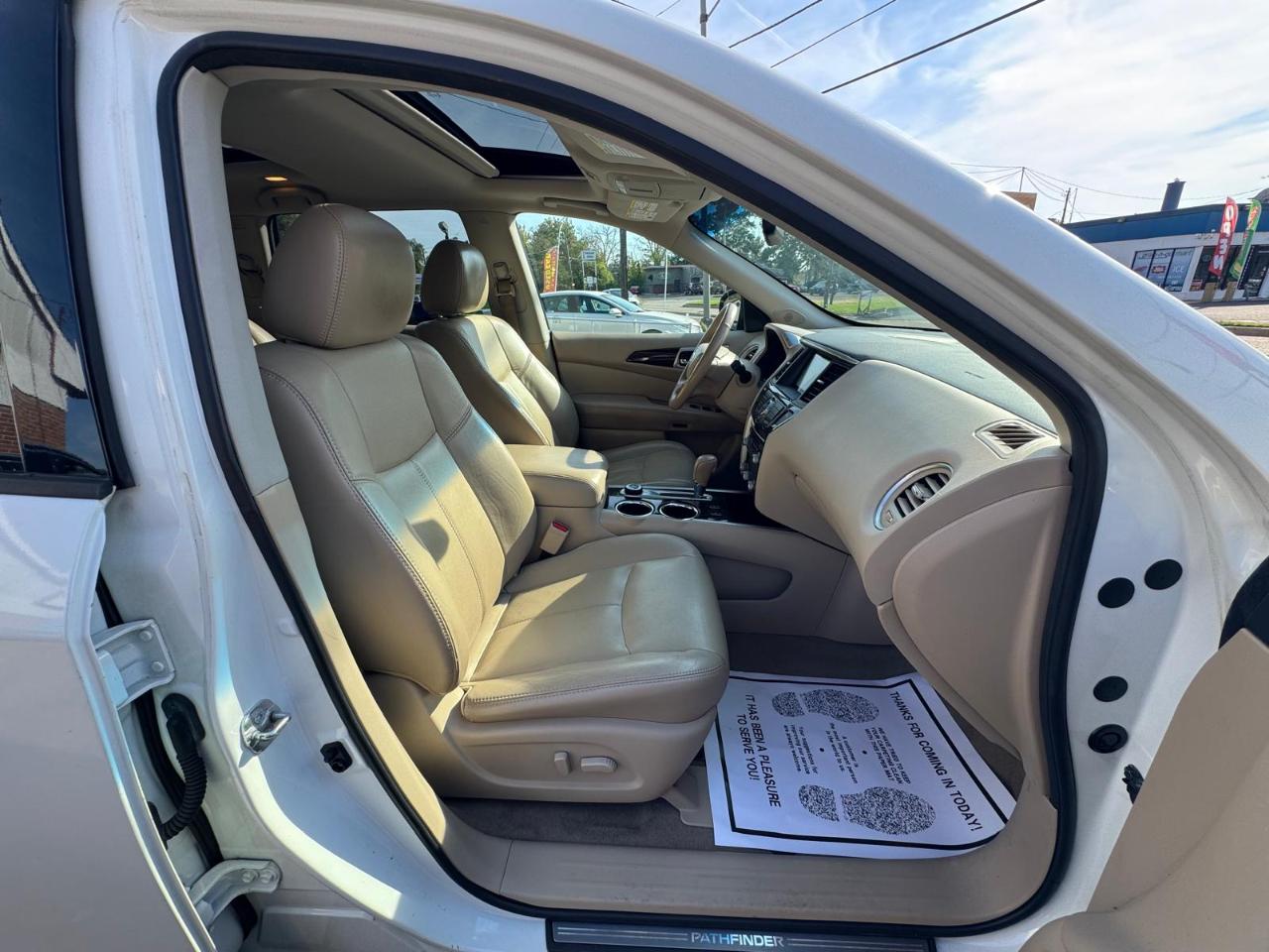Nissan Pathfinder 4WD 4dr SL 2014