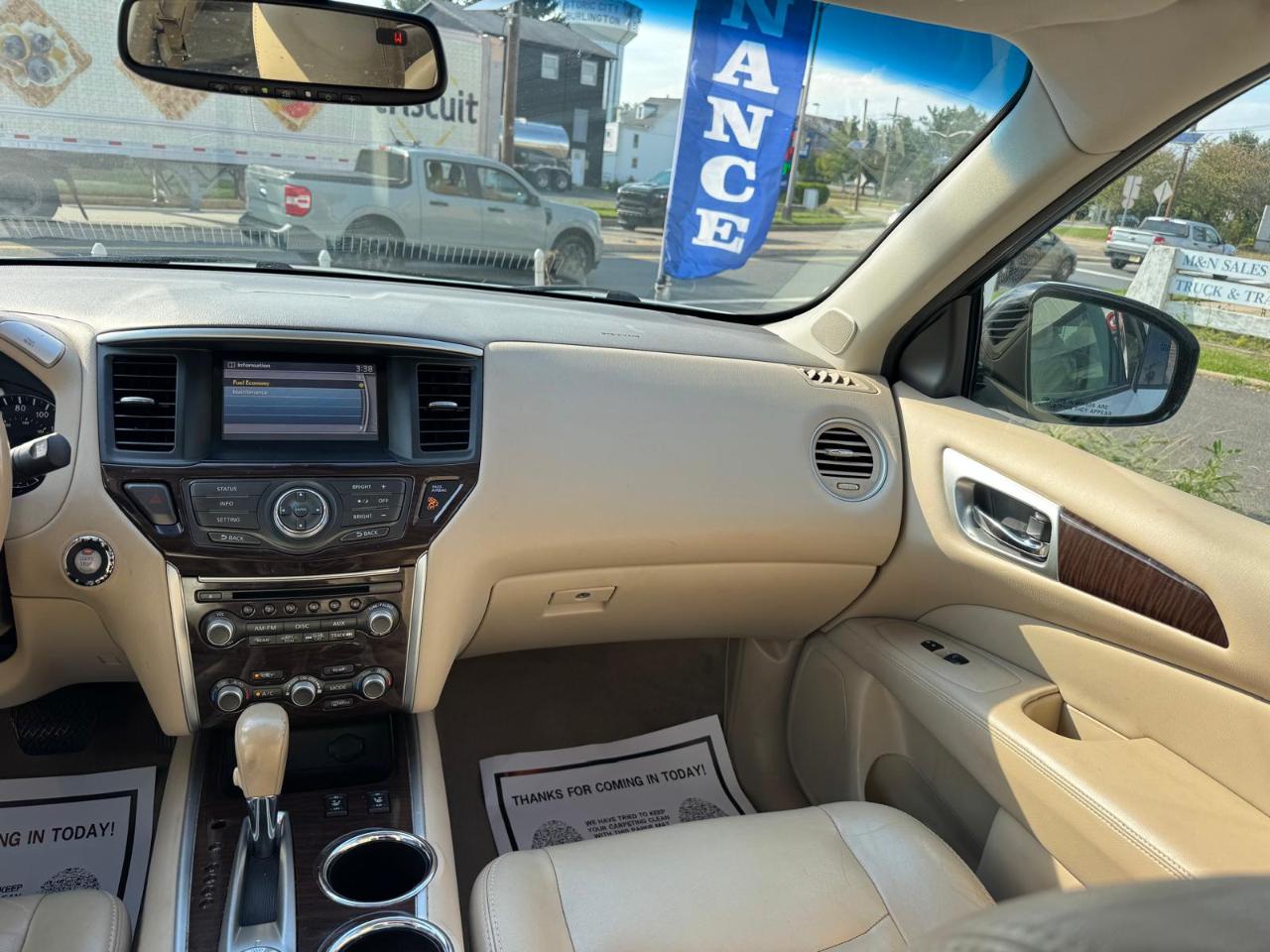 Nissan Pathfinder 4WD 4dr SL 2014