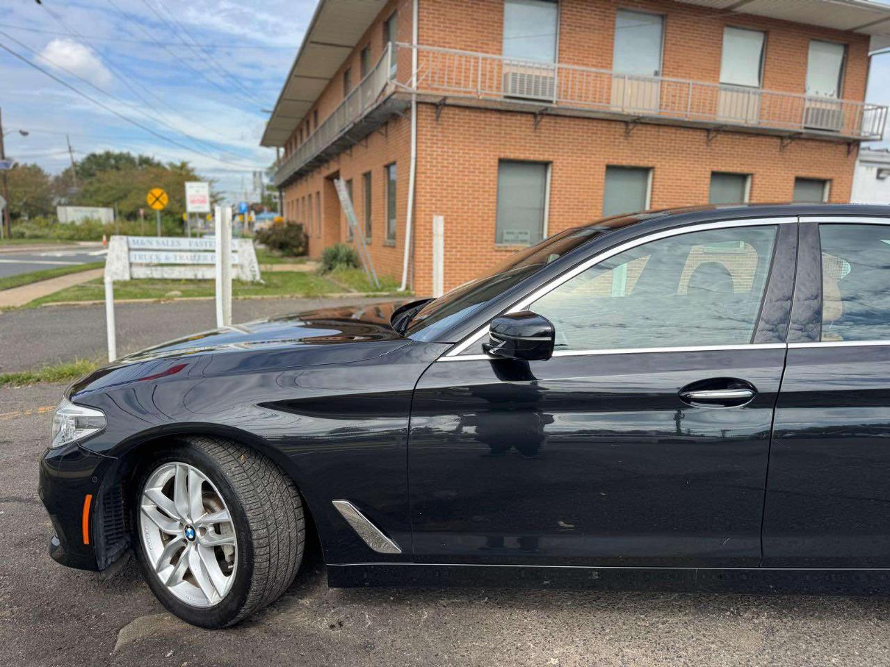 BMW 5 Series 530i xDrive Sedan 2017