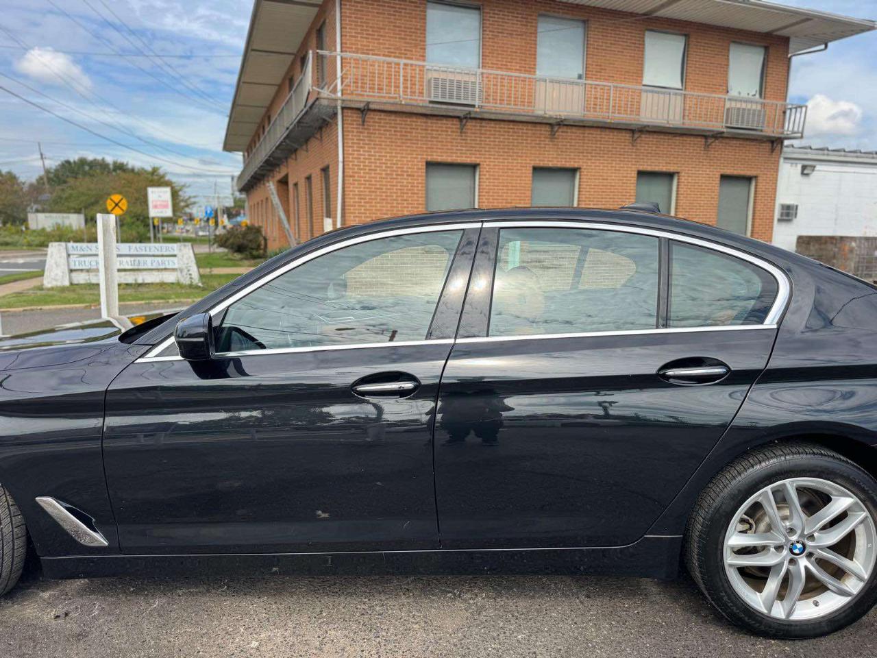 BMW 5 Series 530i xDrive Sedan 2017