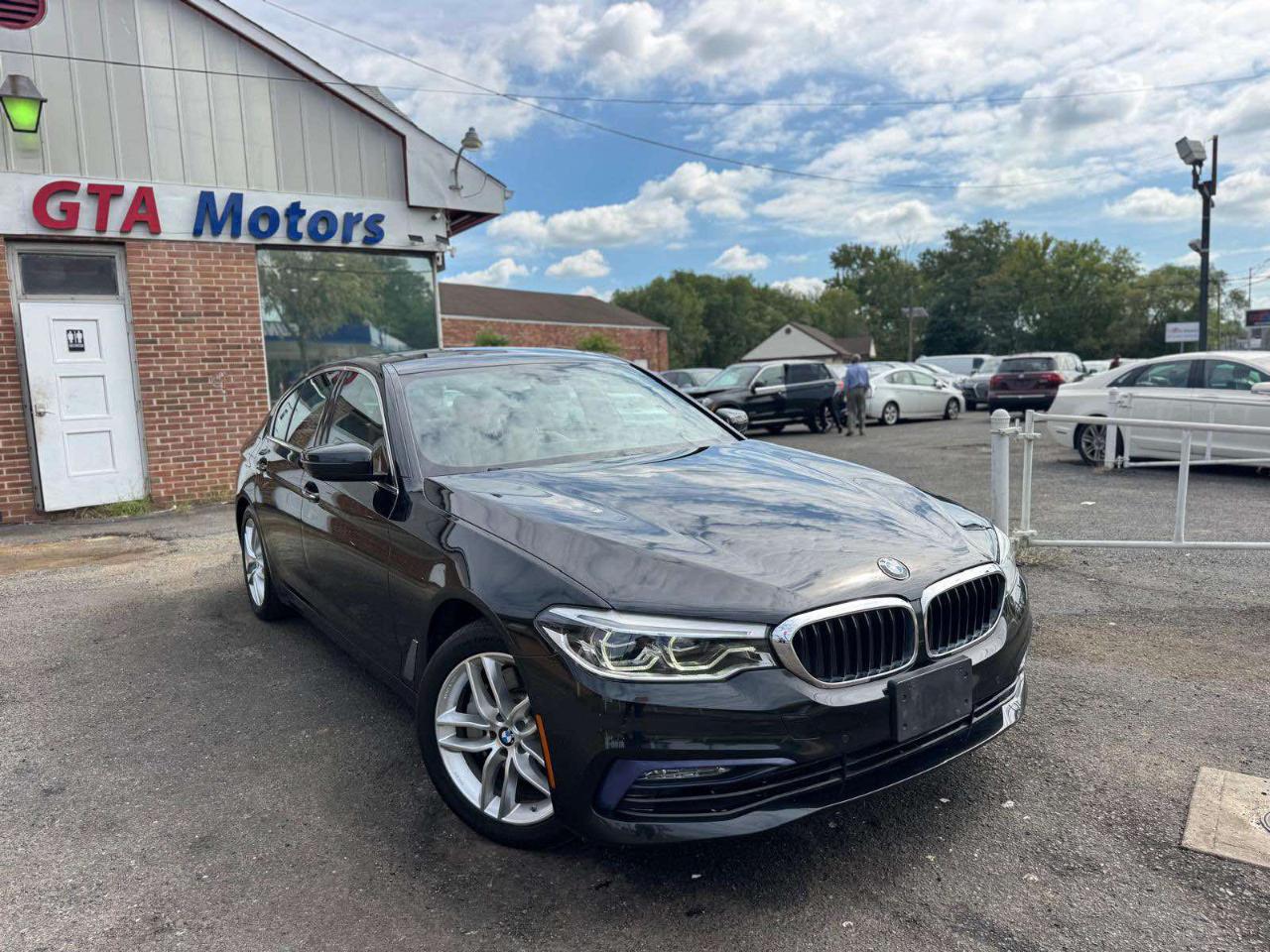 BMW 5 Series 530i xDrive Sedan 2017