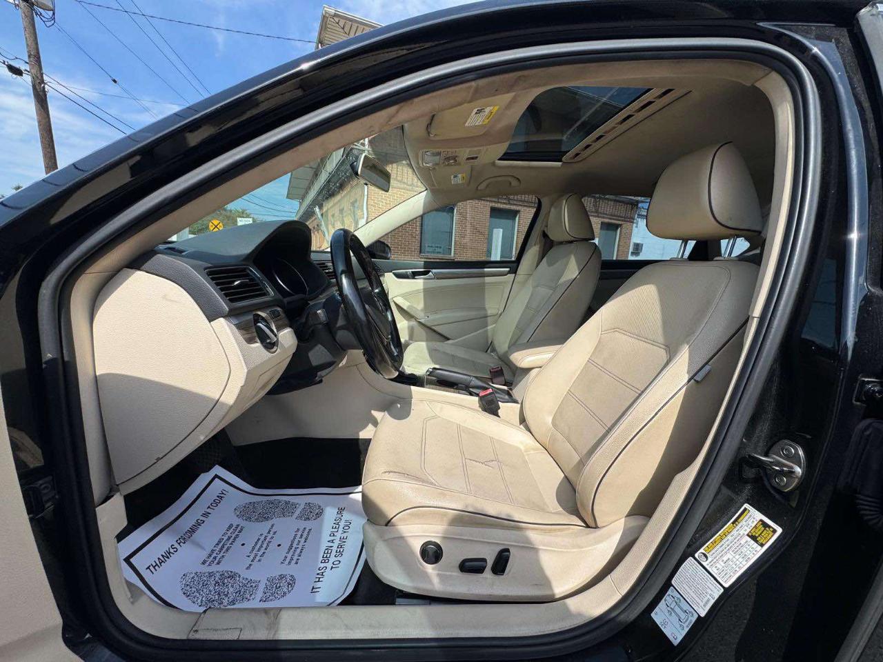 Volkswagen Passat 4dr Sdn 1.8T Auto SE PZEV 2016