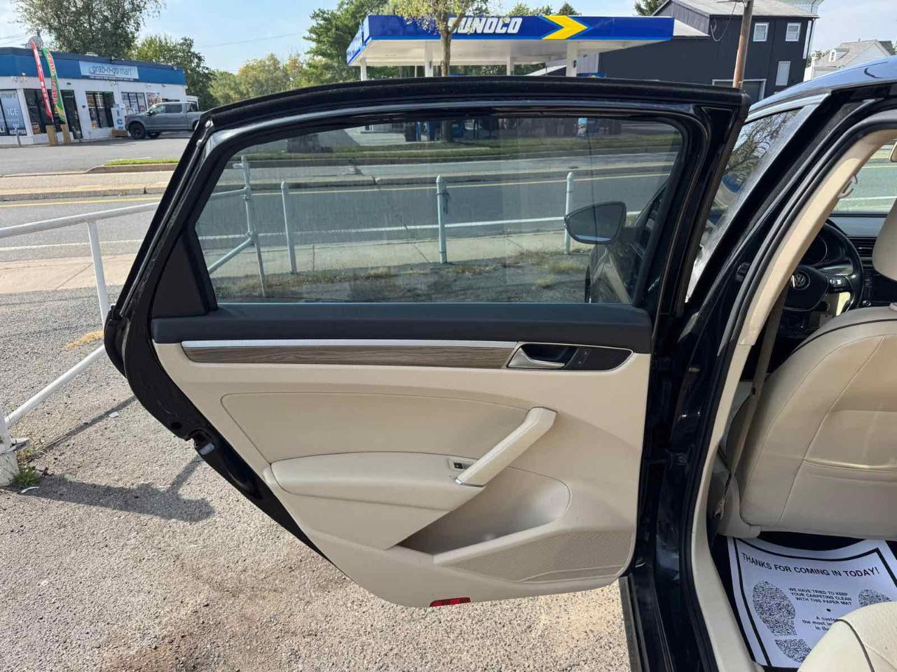 Volkswagen Passat 4dr Sdn 1.8T Auto SE PZEV 2016