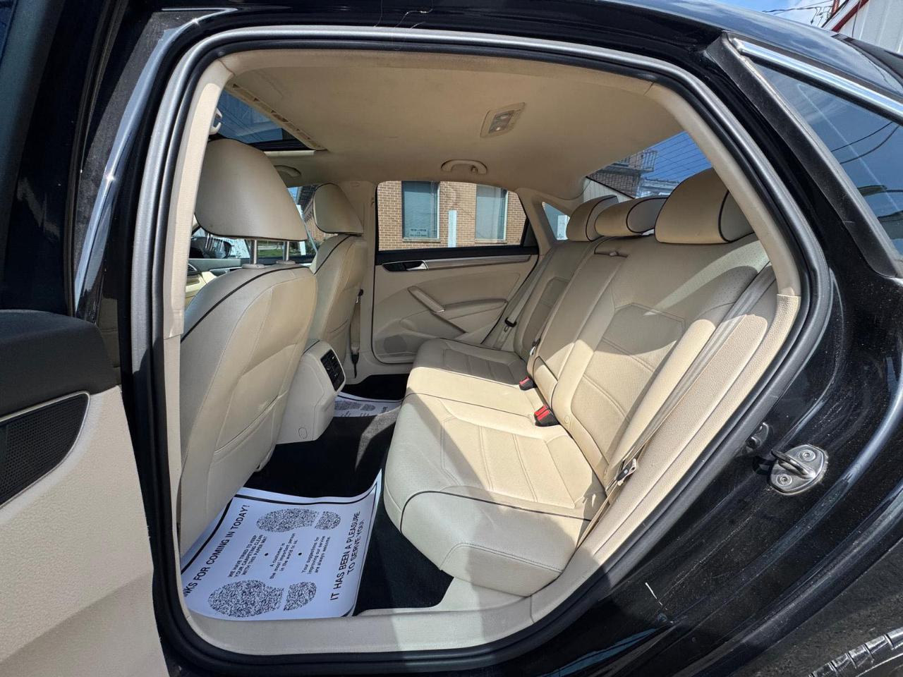 Volkswagen Passat 4dr Sdn 1.8T Auto SE PZEV 2016