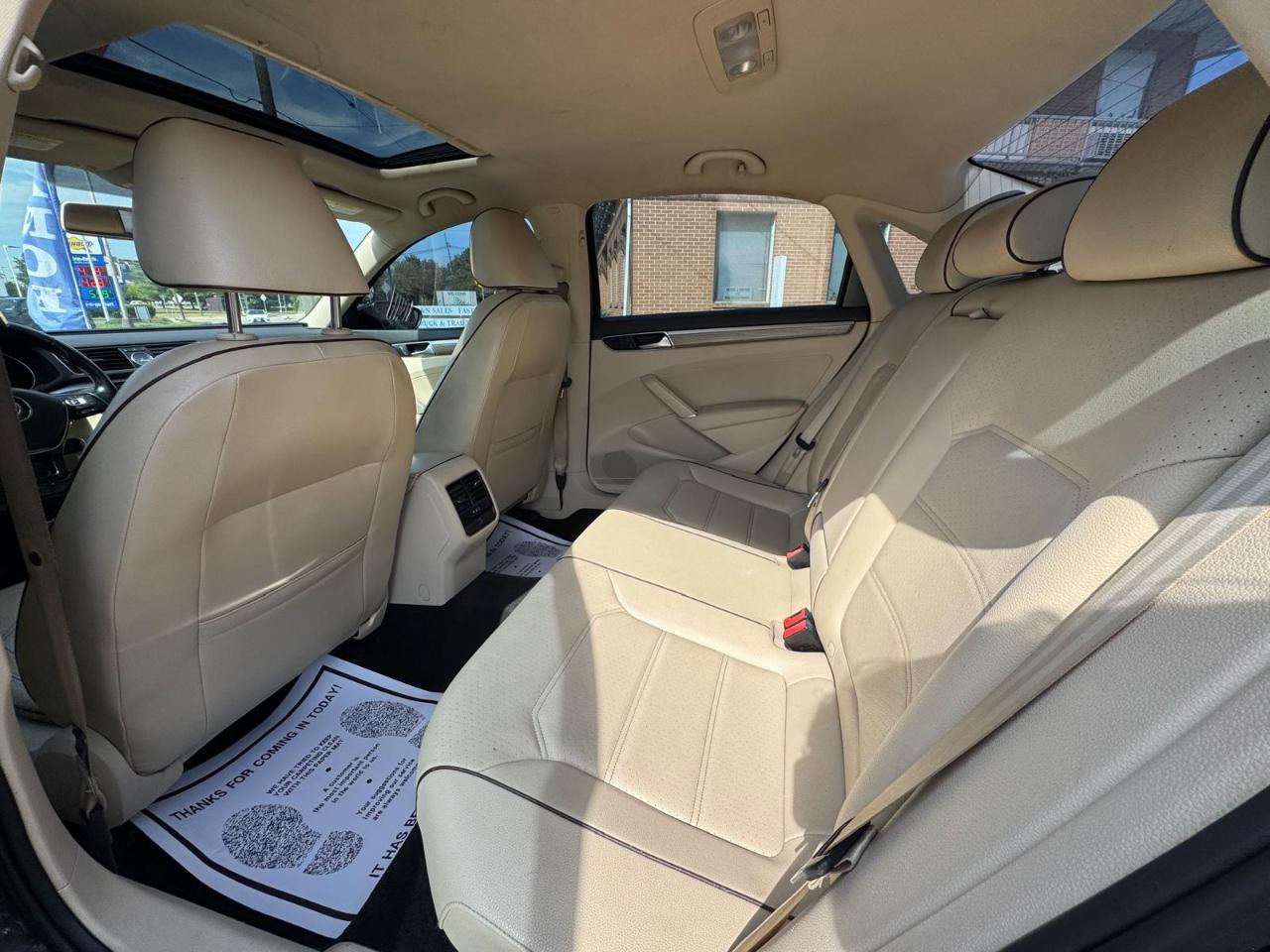 Volkswagen Passat 4dr Sdn 1.8T Auto SE PZEV 2016