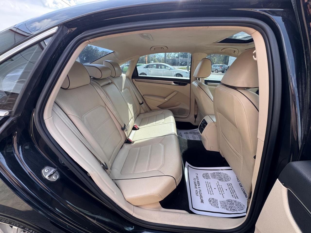 Volkswagen Passat 4dr Sdn 1.8T Auto SE PZEV 2016