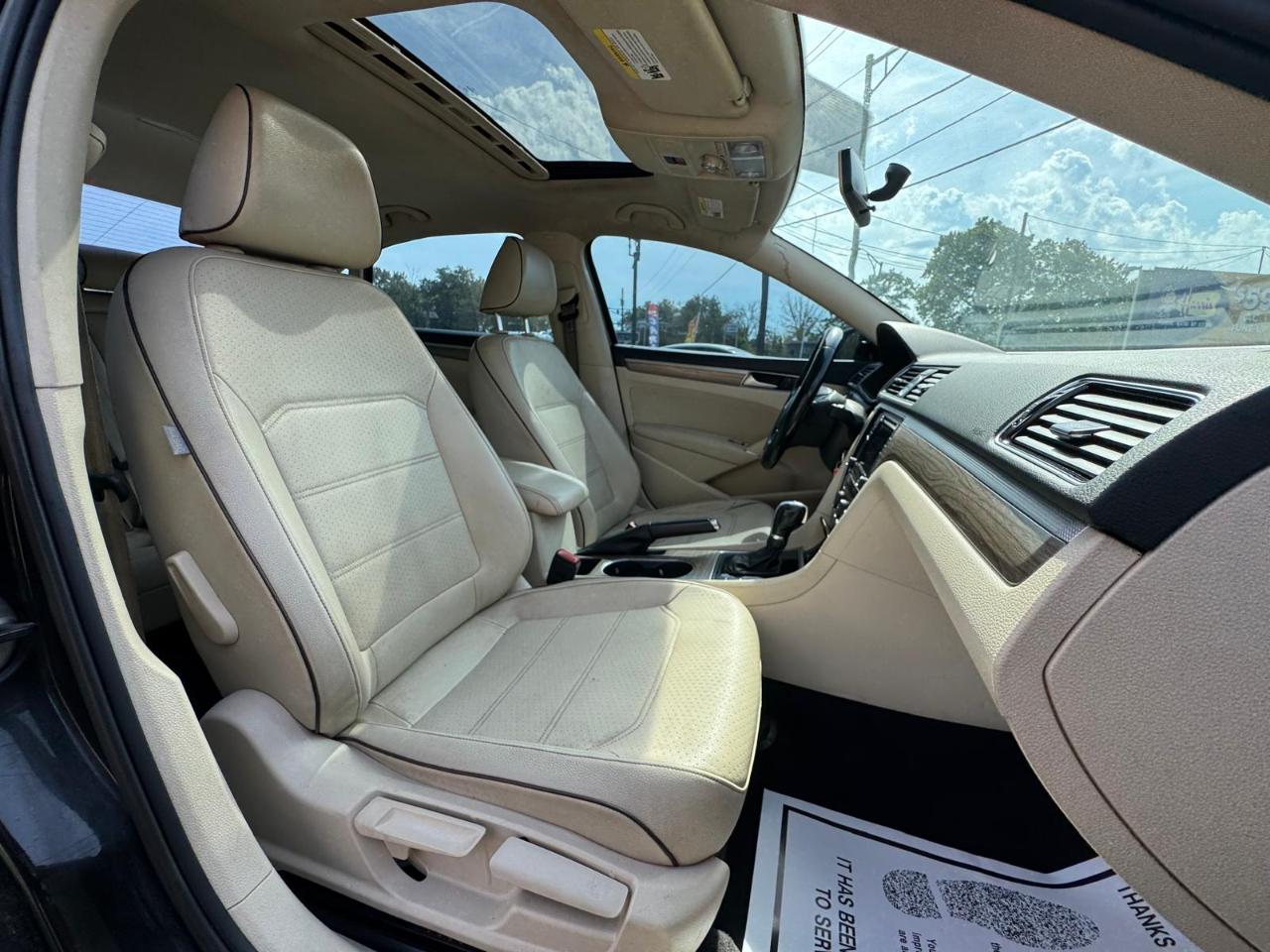 Volkswagen Passat 4dr Sdn 1.8T Auto SE PZEV 2016