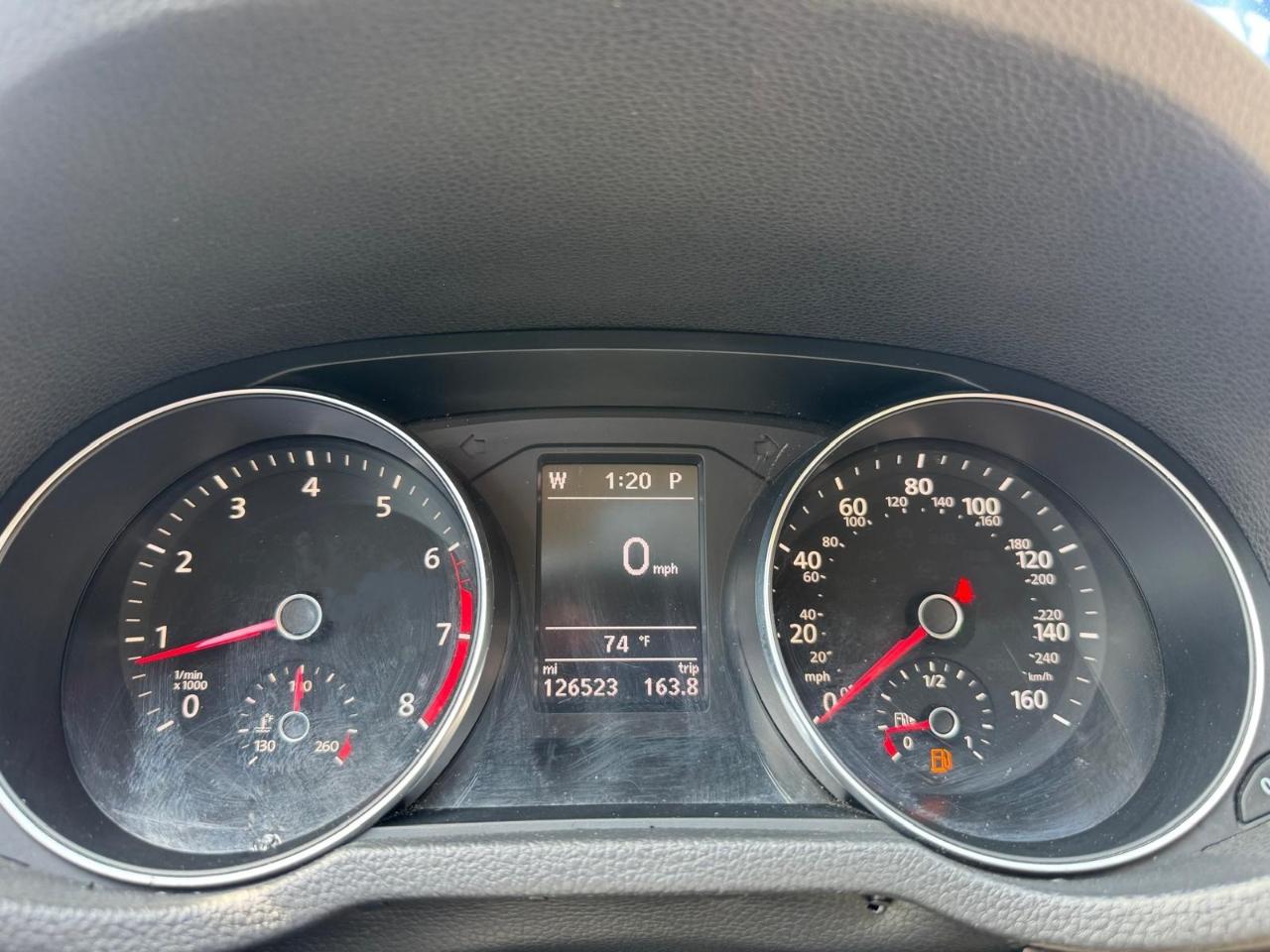 Volkswagen Passat 4dr Sdn 1.8T Auto SE PZEV 2016