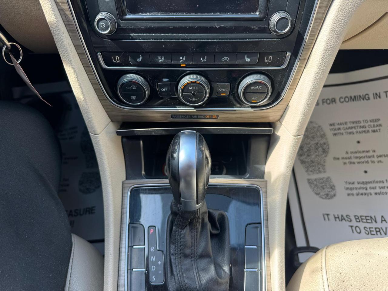 Volkswagen Passat 4dr Sdn 1.8T Auto SE PZEV 2016