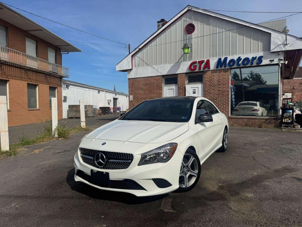 Mercedes-Benz CLA-Class 4dr Sdn CLA 250 FWD 2014