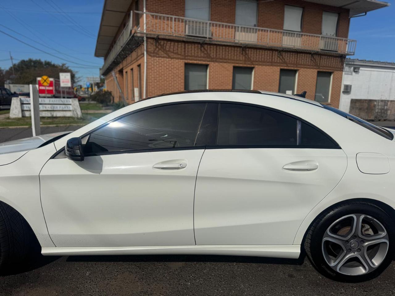 Mercedes-Benz CLA-Class 4dr Sdn CLA 250 FWD 2014