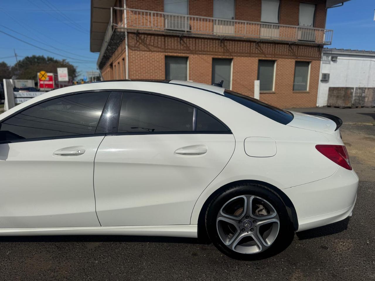 Mercedes-Benz CLA-Class 4dr Sdn CLA 250 FWD 2014