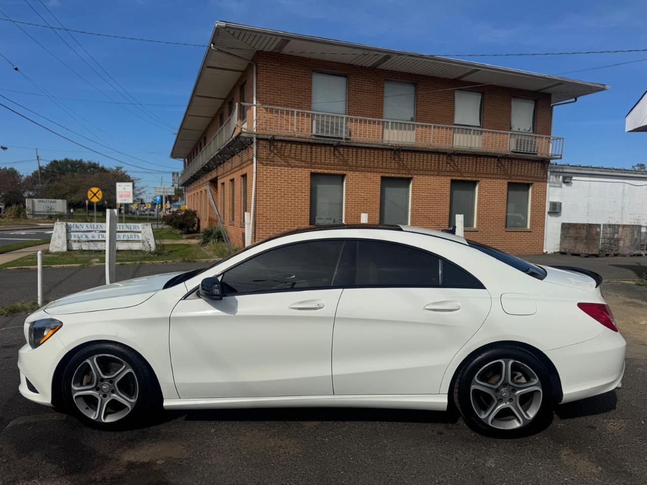 Mercedes-Benz CLA-Class 4dr Sdn CLA 250 FWD 2014