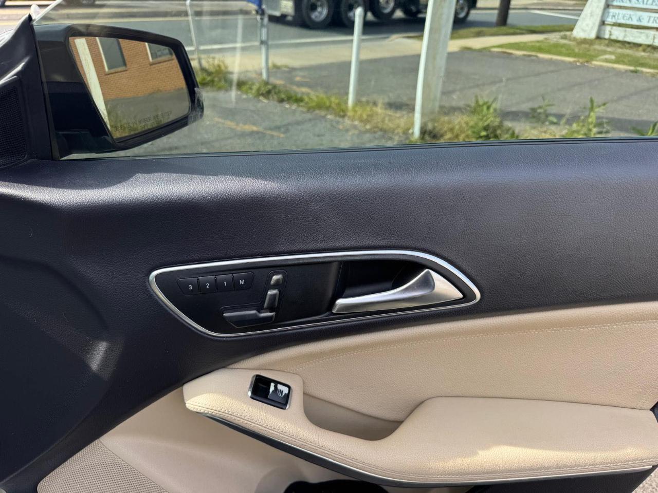 Mercedes-Benz CLA-Class 4dr Sdn CLA 250 FWD 2014
