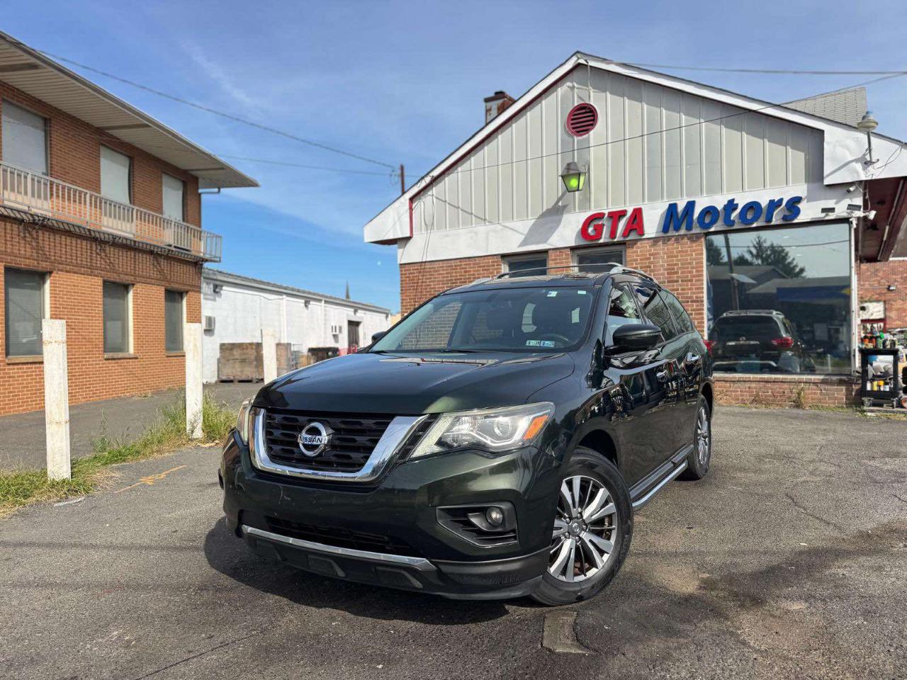 Nissan Pathfinder 4x4 SL 2018
