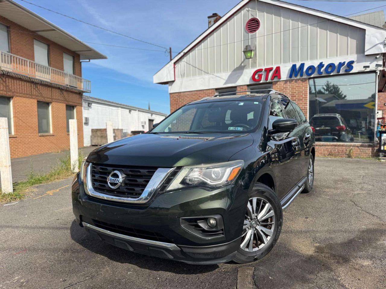 Nissan Pathfinder 4x4 SL 2018