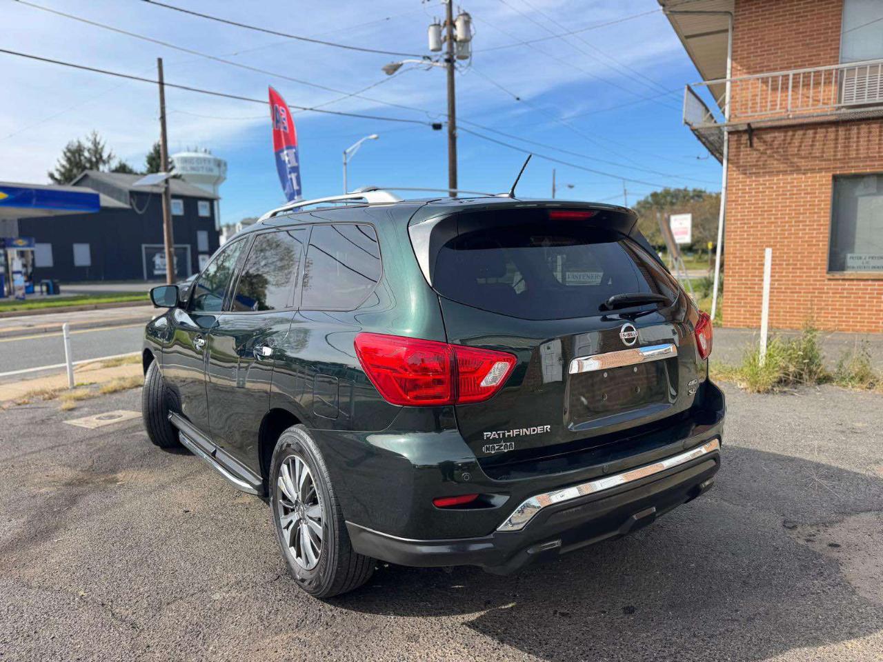 Nissan Pathfinder 4x4 SL 2018