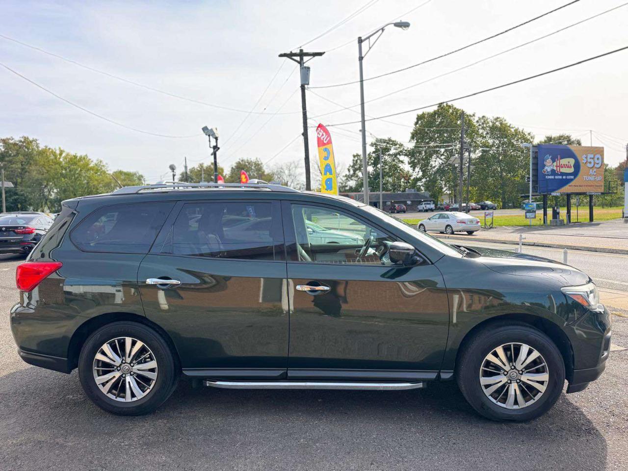 Nissan Pathfinder 4x4 SL 2018