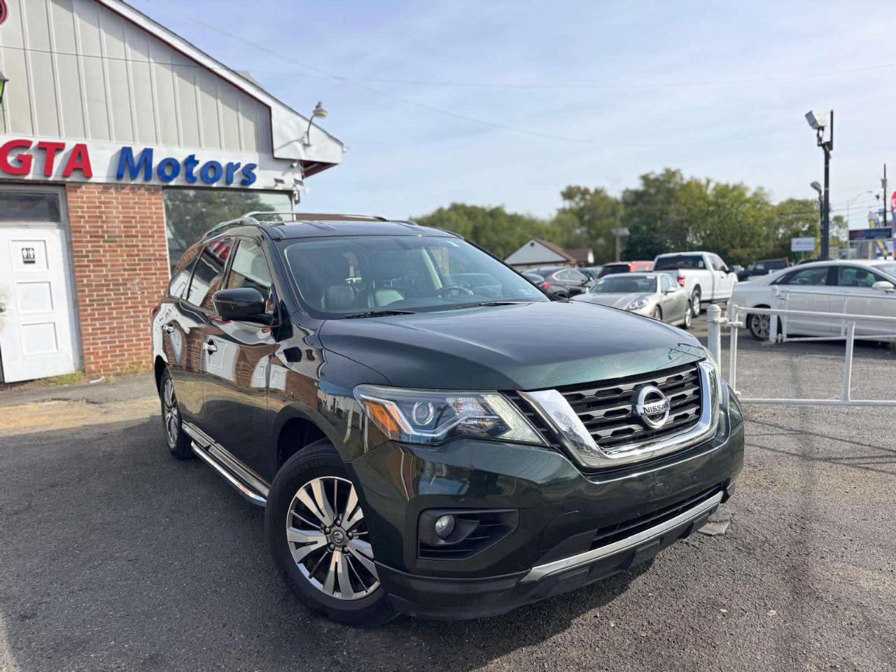 Nissan Pathfinder 4x4 SL 2018