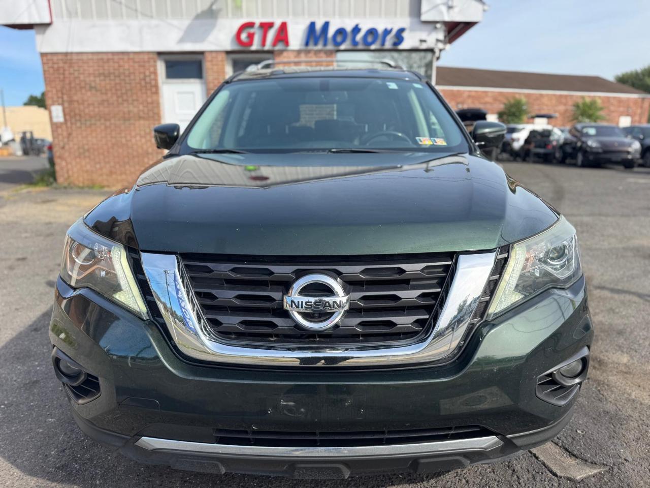 Nissan Pathfinder 4x4 SL 2018