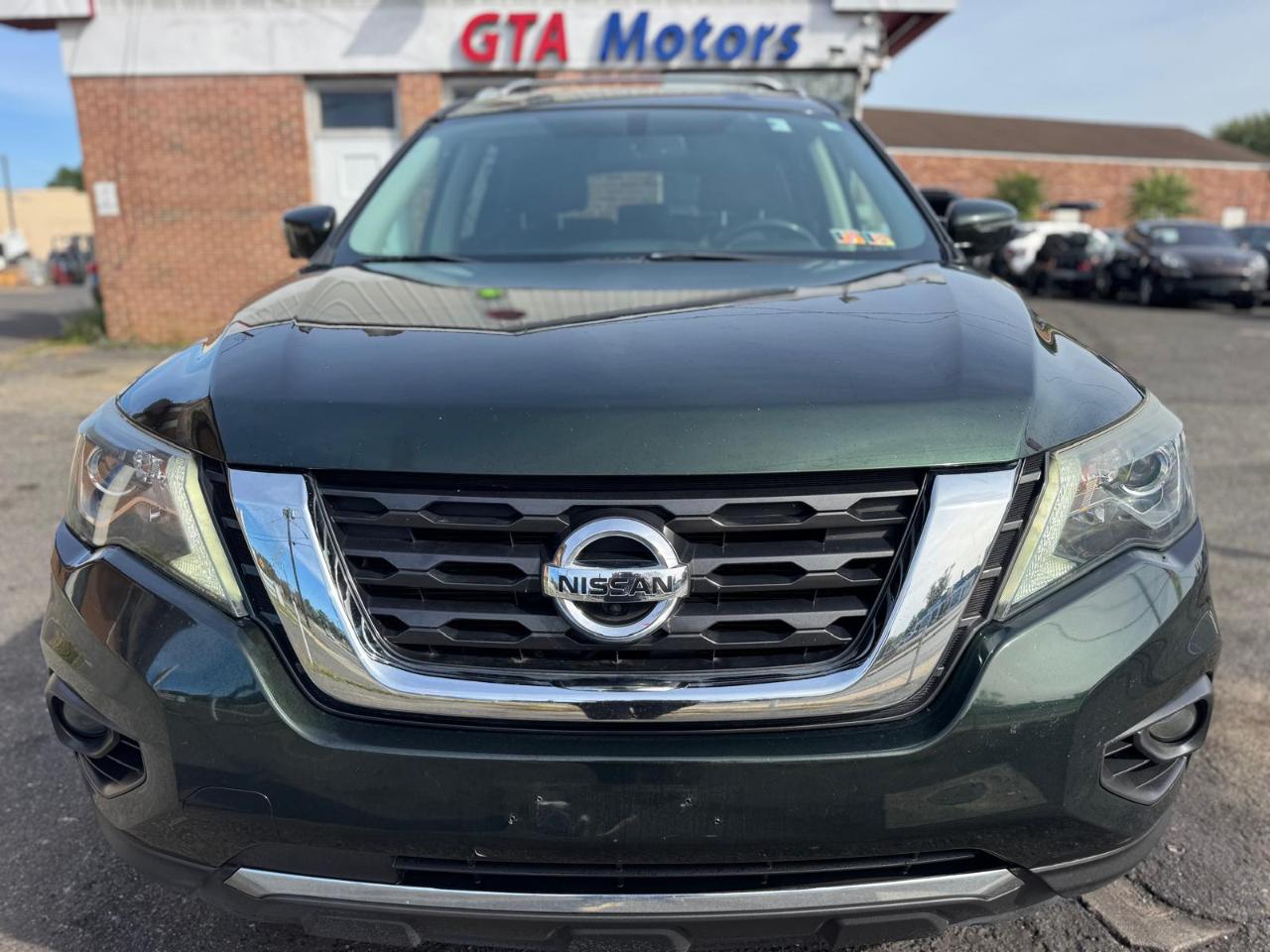 Nissan Pathfinder 4x4 SL 2018