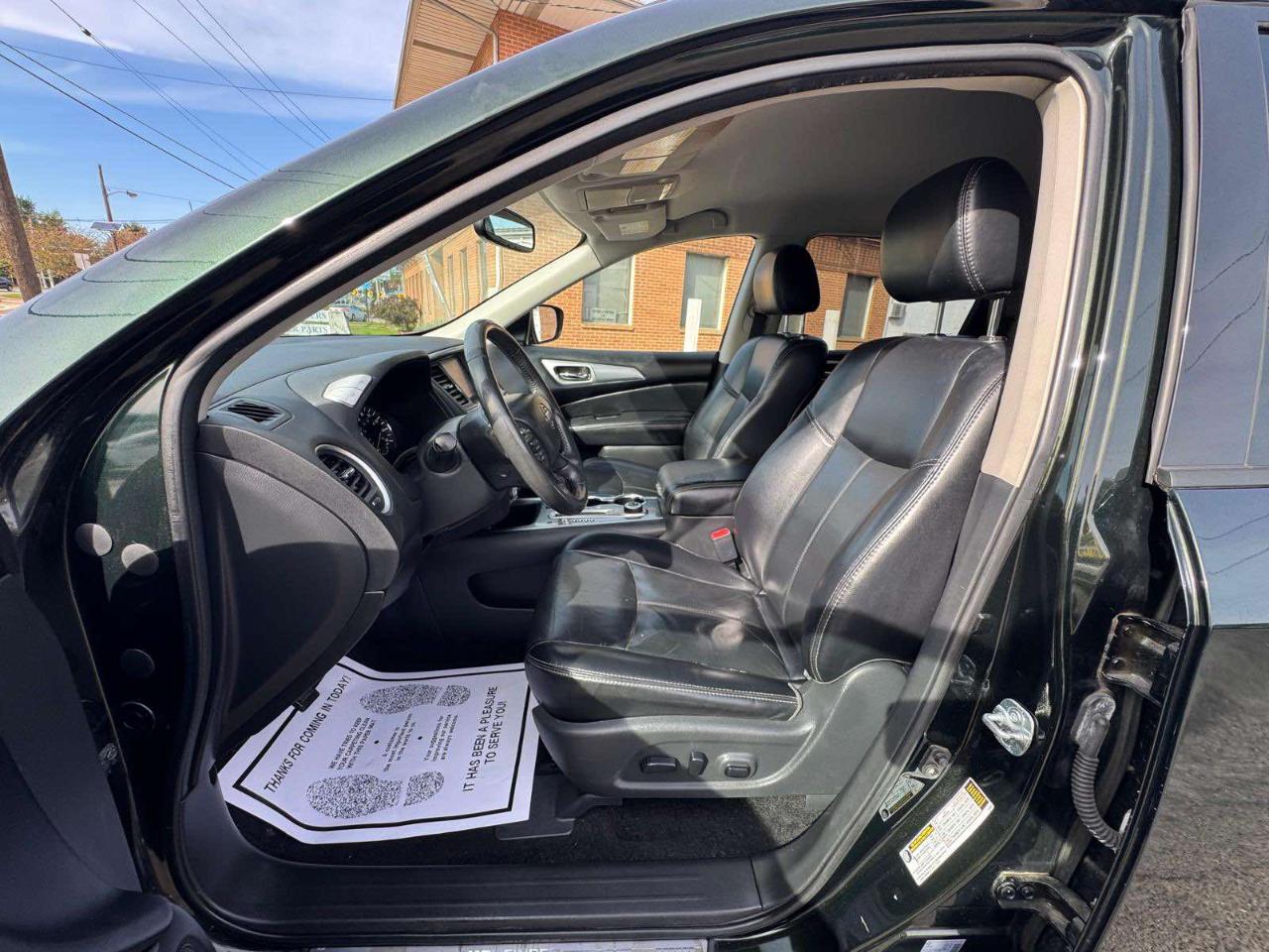 Nissan Pathfinder 4x4 SL 2018