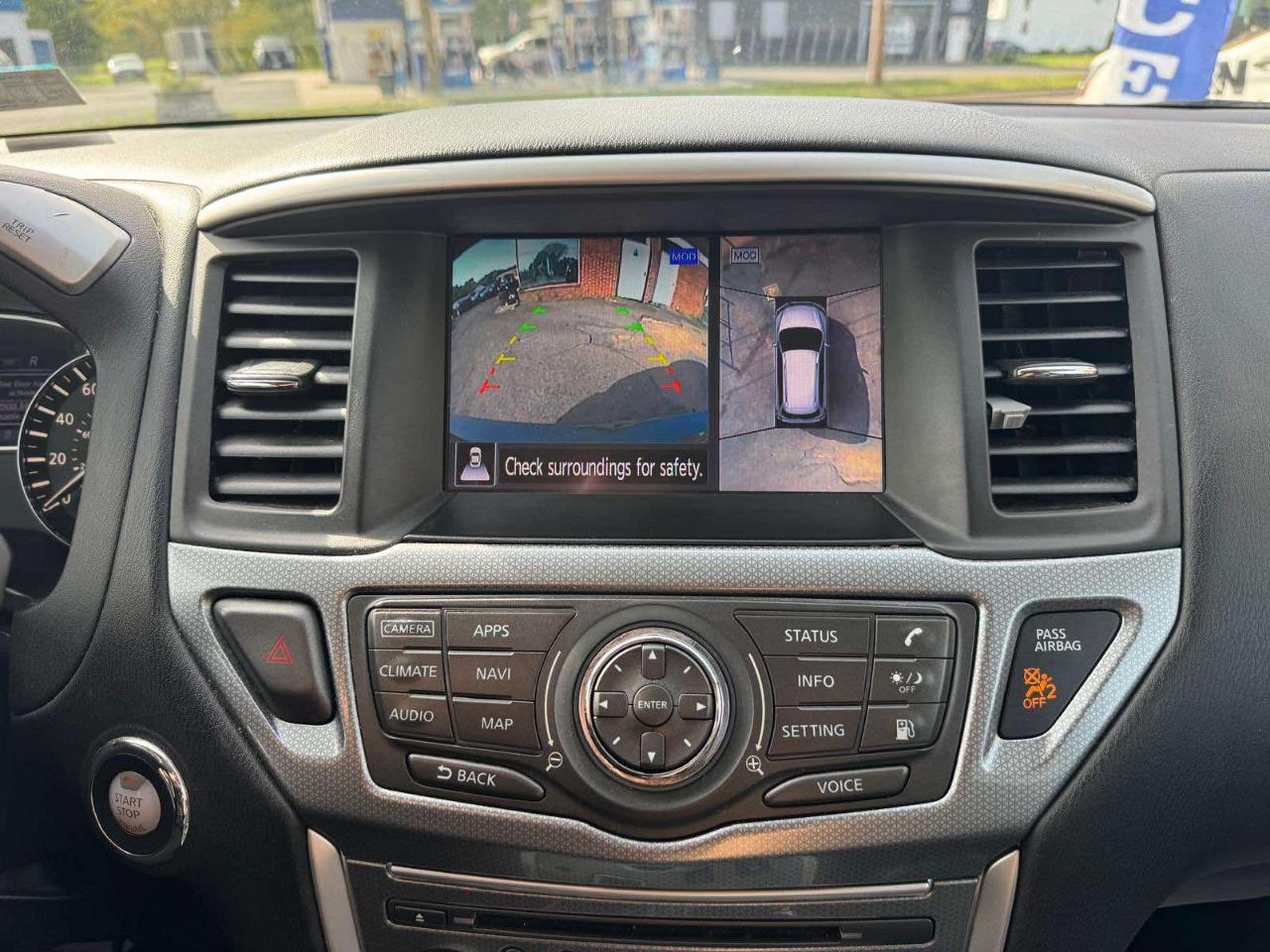 Nissan Pathfinder 4x4 SL 2018